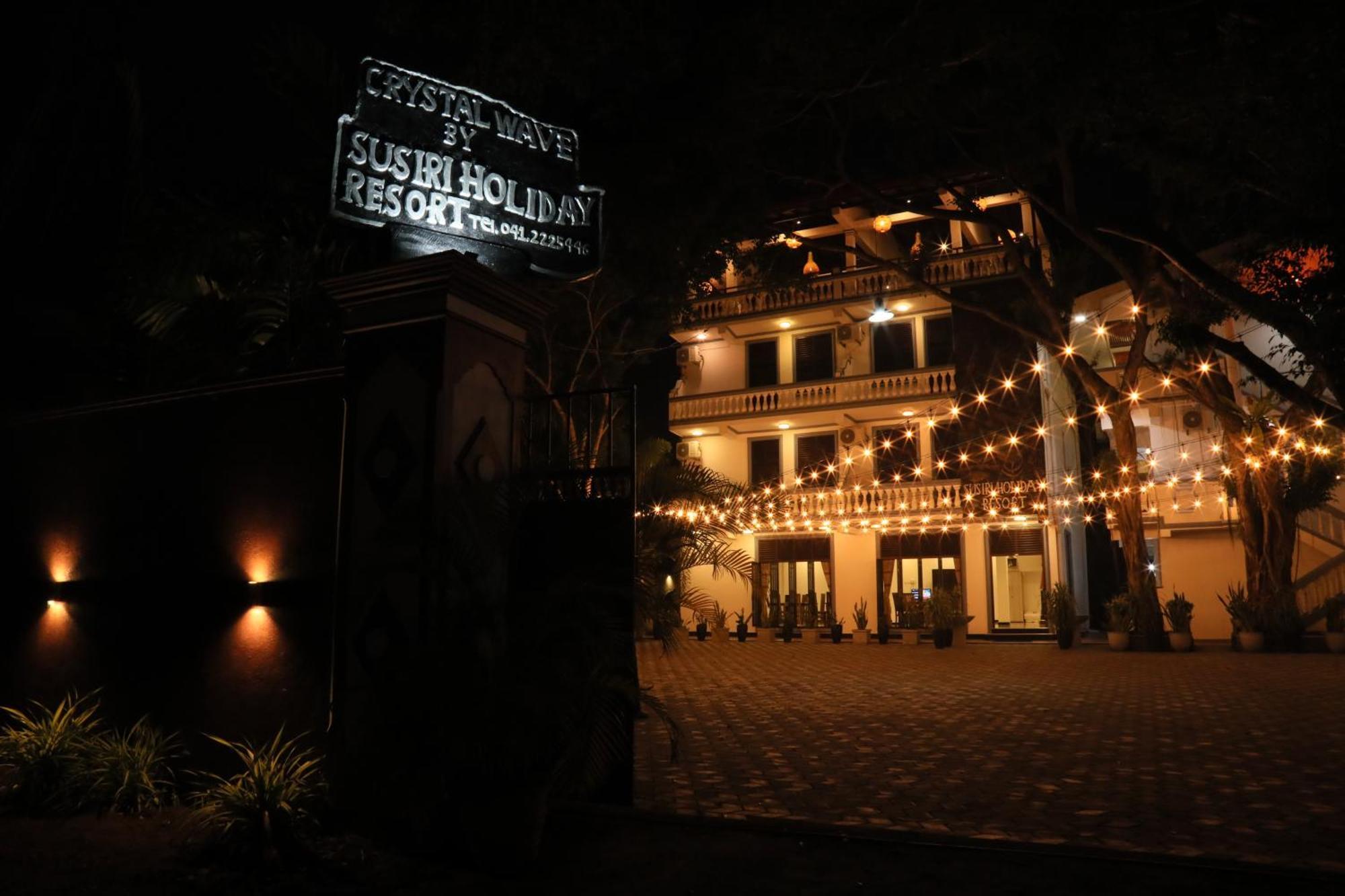 Crystal Wave Holiday Resort Polhena Matara Exterior photo